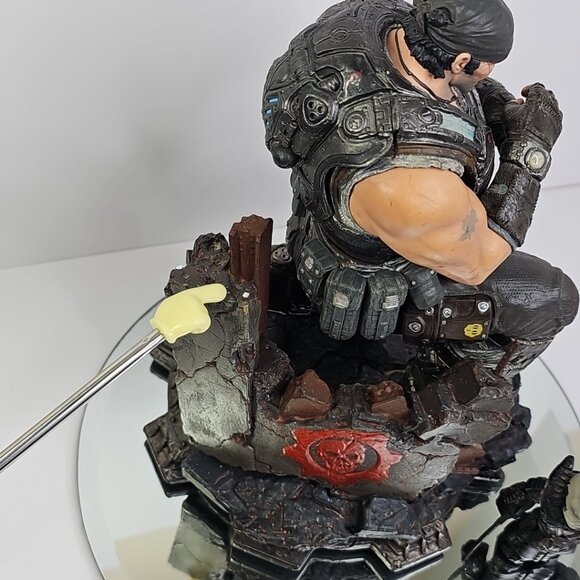 Triforce Gears of War 3 Collector Edition Marcus Fenix Statue No Gun Some Damage - Picture 5 of 16